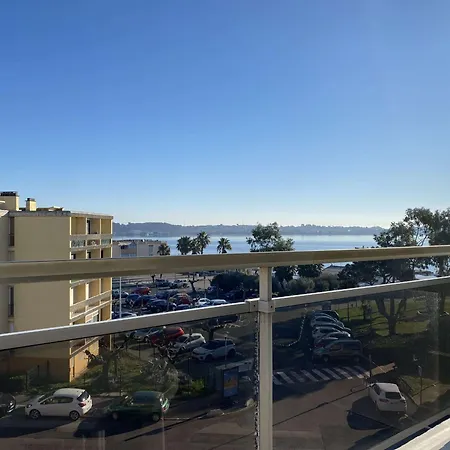 Apartment T1 Avec Terrasse, Parking & Climatisation A - Fr-1-553-283